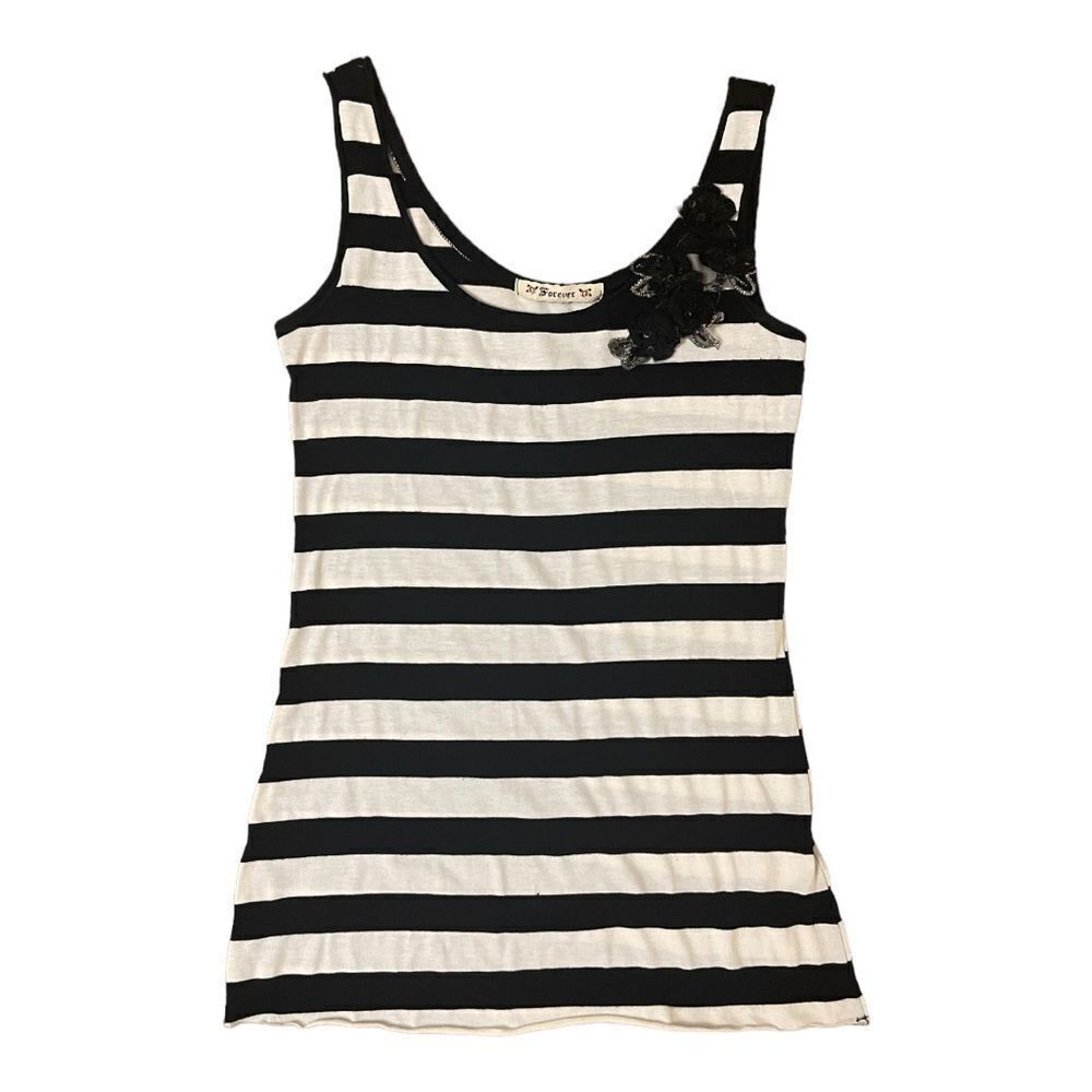 Forever striped T-shirt with lace and sequin flowers